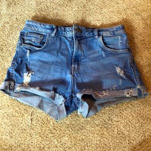 Size 6 high rise ripped jean shorts